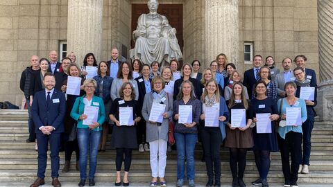 Kultusminister Lorz zeichnet Musikalische Grundschulen aus