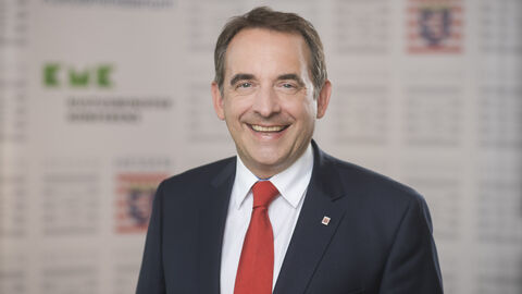 Kultusminister Prof. Dr. R. Alexander Lorz Kultusminister Prof. Dr. R. Alexander Lorz