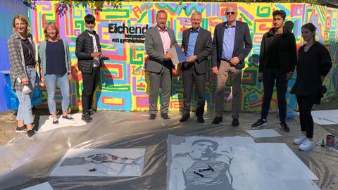 Kultusstaatssekretär Lösel besucht Lerncamp der Eichendorffschule Kelkheim