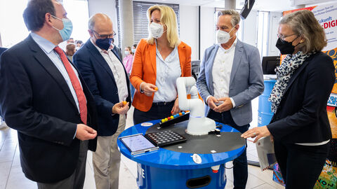 Initiative Deine Zukunft#real:digital Initiative Deine Zukunft#real:digital