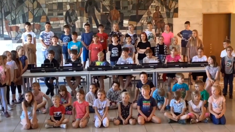 Schüler und Schülerinnen der Schelderwaldschule in Oberscheld