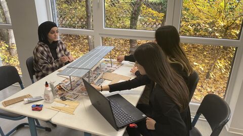 Schülerinnen und Schüler einer PUSCH-Klasse