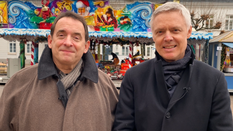 Minister Lorz und Staatssekretär Lösel auf dem Weihnachtsmarkt