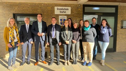 Kultusminister Lorz zu Besuch an der Staffel-Schule Limburg