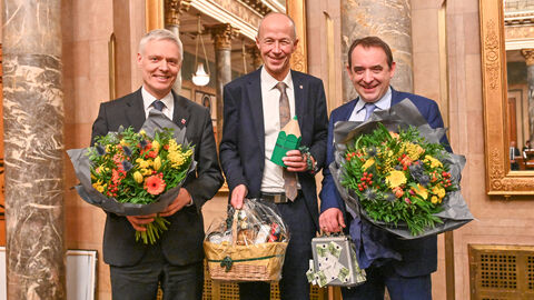 Dr. Manuel Lösel, Armin Schwarz und Prof. Dr. R. Alexander Lorz Dr. Manuel Lösel, Armin Schwarz und Prof. Dr. R. Alexander Lorz