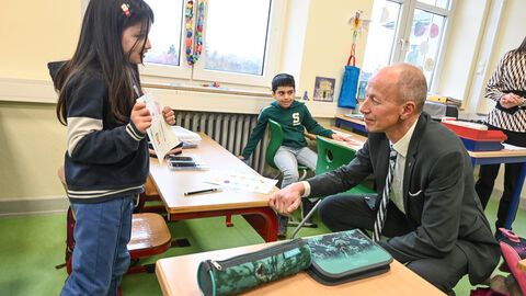 Armin Schwarz besucht Lotteschule in Wetzlar Armin Schwarz besucht Lotteschule in Wetzlar