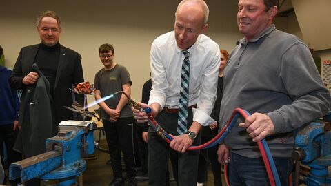 Armin Schwarz besucht Berufsschulzentrum Limburg