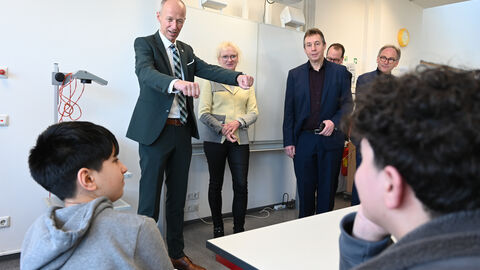 Armin Schwarz besucht Berufsschulzentrum Limburg