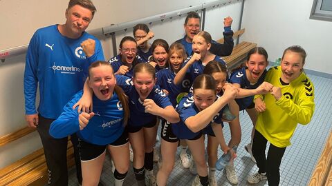Silbermedaille Handball WK IV Mädchen Lahntalschule Lahnau Silbermedaille Handball WK IV Mädchen Lahntalschule Lahnau