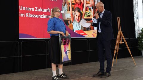 Sekundarstufe 2, 3. Platz: Charlotte Planer